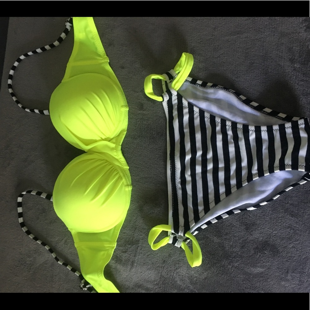 Swimsuit 👙